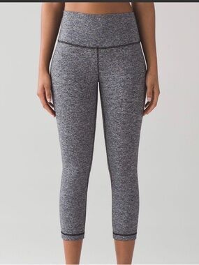 Lululemon Wunder Under Crop High Rise 21” ~ 8 ~ Heathered Black